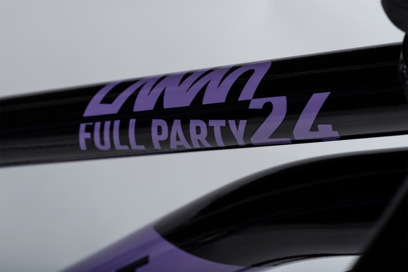 GHOST Lanao 24 Full Party Black/Metallic Purple Gloss